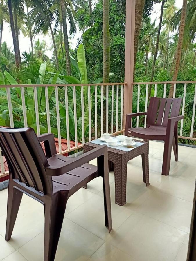 Srushti Sea Villa Resort Diveāgar Exterior foto
